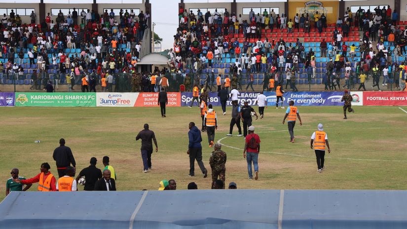 Kariobangi Sharks–Mombasa United Playoff Abandoned After Pitch Invasion